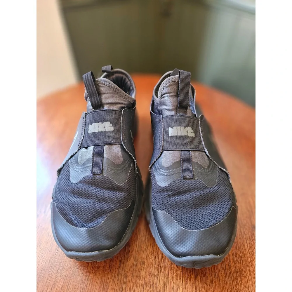 Nike Kids Flex Runner 2 Slip On Sneakers Black Anthracite DJ6038-001 size 5Y